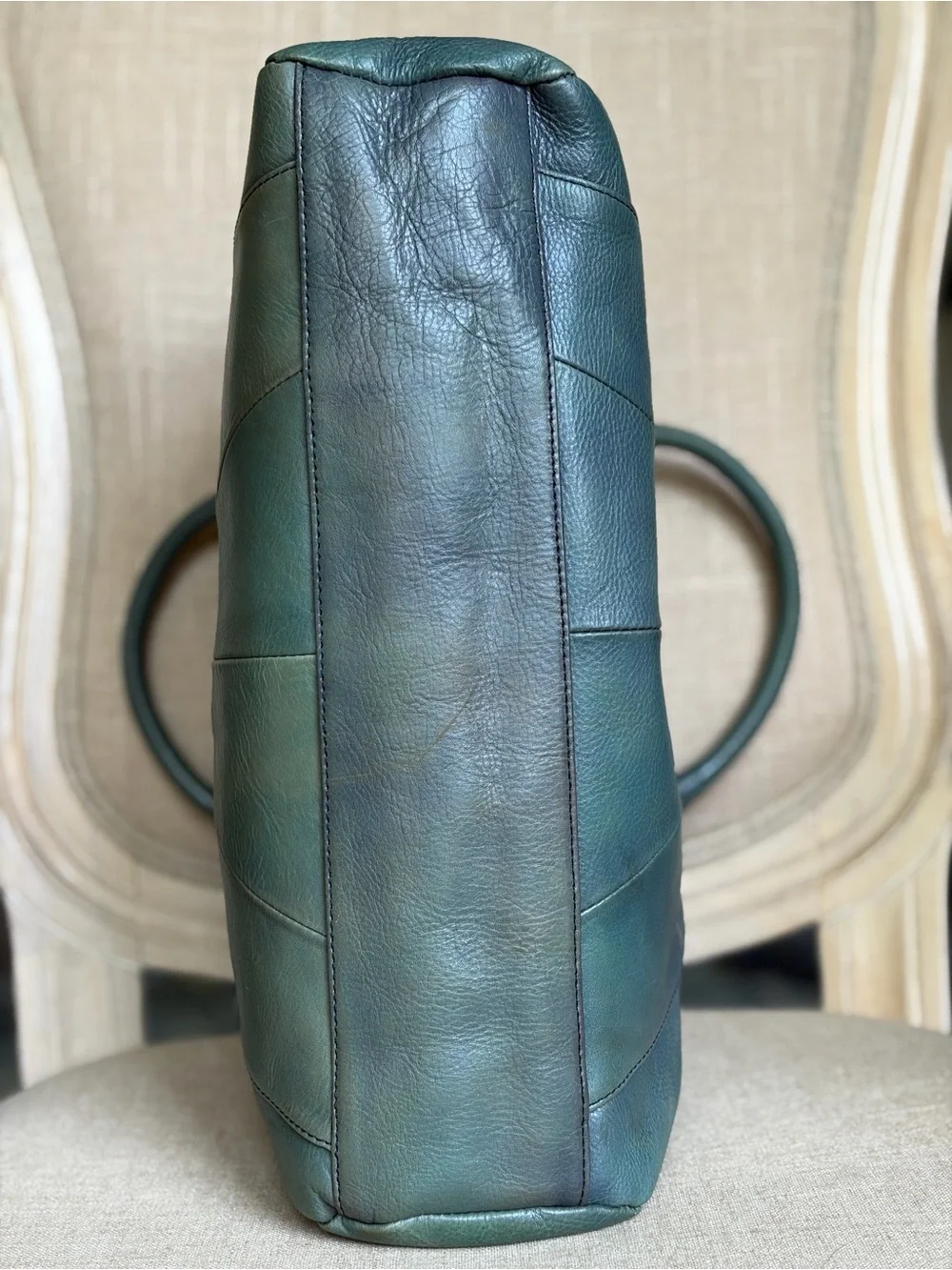 NWT Tre Vero Luxurious Italian Leather Satchel Handbag in blended Teal and Green